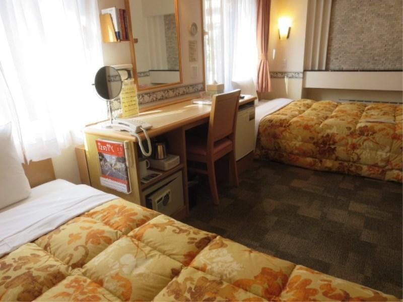 Toyoko Inn Higashi-Hiroshima Saijo Ekimae Экстерьер фото